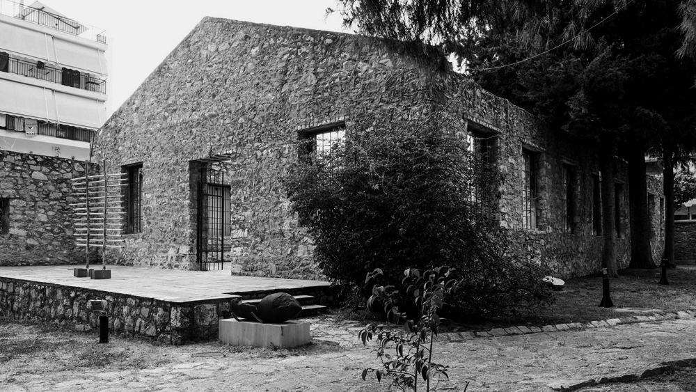 Ruine eines ehemaligen Fabriksgebäudes