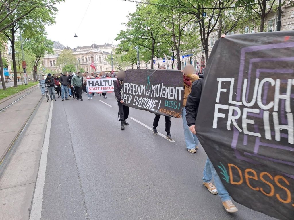 Bild eines Demonstrationszugs.