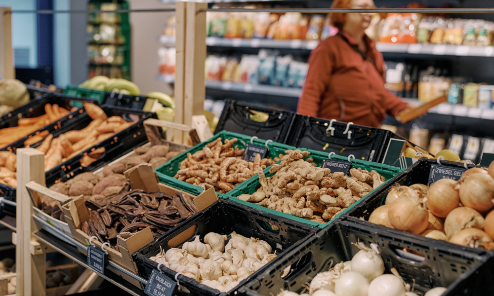Gemüseauswahl im MILA-Supermarkt